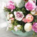 Изживейте феерия от емоции с уникални и футуристични кошници с цветя