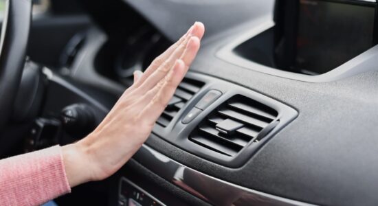 Топ 5 признака, че климатика на автомобила ви се нуждае от ремонт